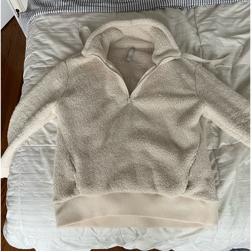 Barely worn athleta sherpa